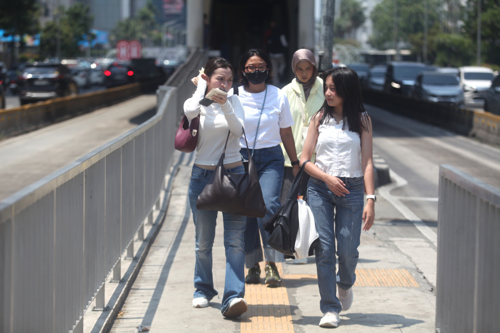 Suhu panas extrem melanda Jakarta hingga akhir Oktober (Ashar/SinPo.id)