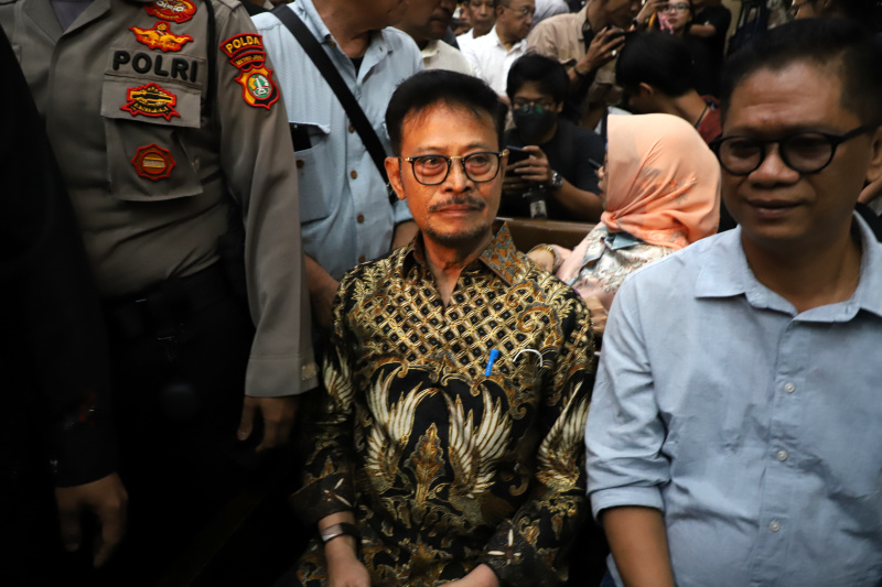 Terdakwa Mantan Menteri Pertanian Syahrul Yasin Limpo dituntut hukuman penjara 12 tahun oleh Pengadilan Tipikor terkait kasus pemerasan di lingkungan Kementan (Ashar/SinPo.id)(Ashar/S