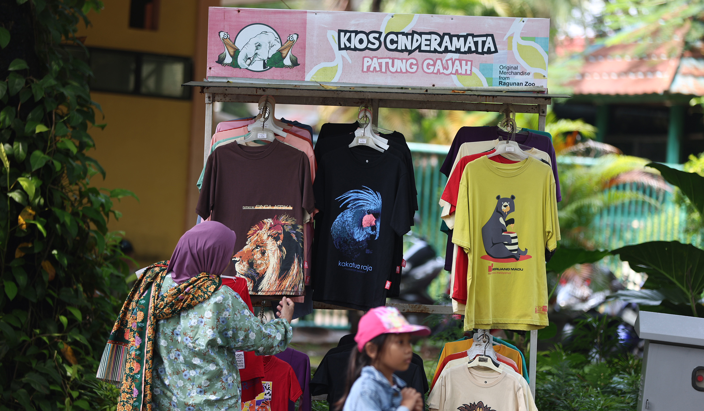 Suasana Taman Margasatwa Ragunan di Jakarta. (Agus Priatna/SinPo.id)