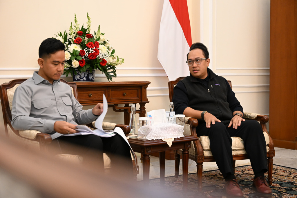 Wapres Gibran Rakabuming menerima kunjungan dari Media Kreatif dari RWDGG untuk berkolaborasi memajukan industri kreatif (Ashar/Foto: Setwapres/SinPo.id)