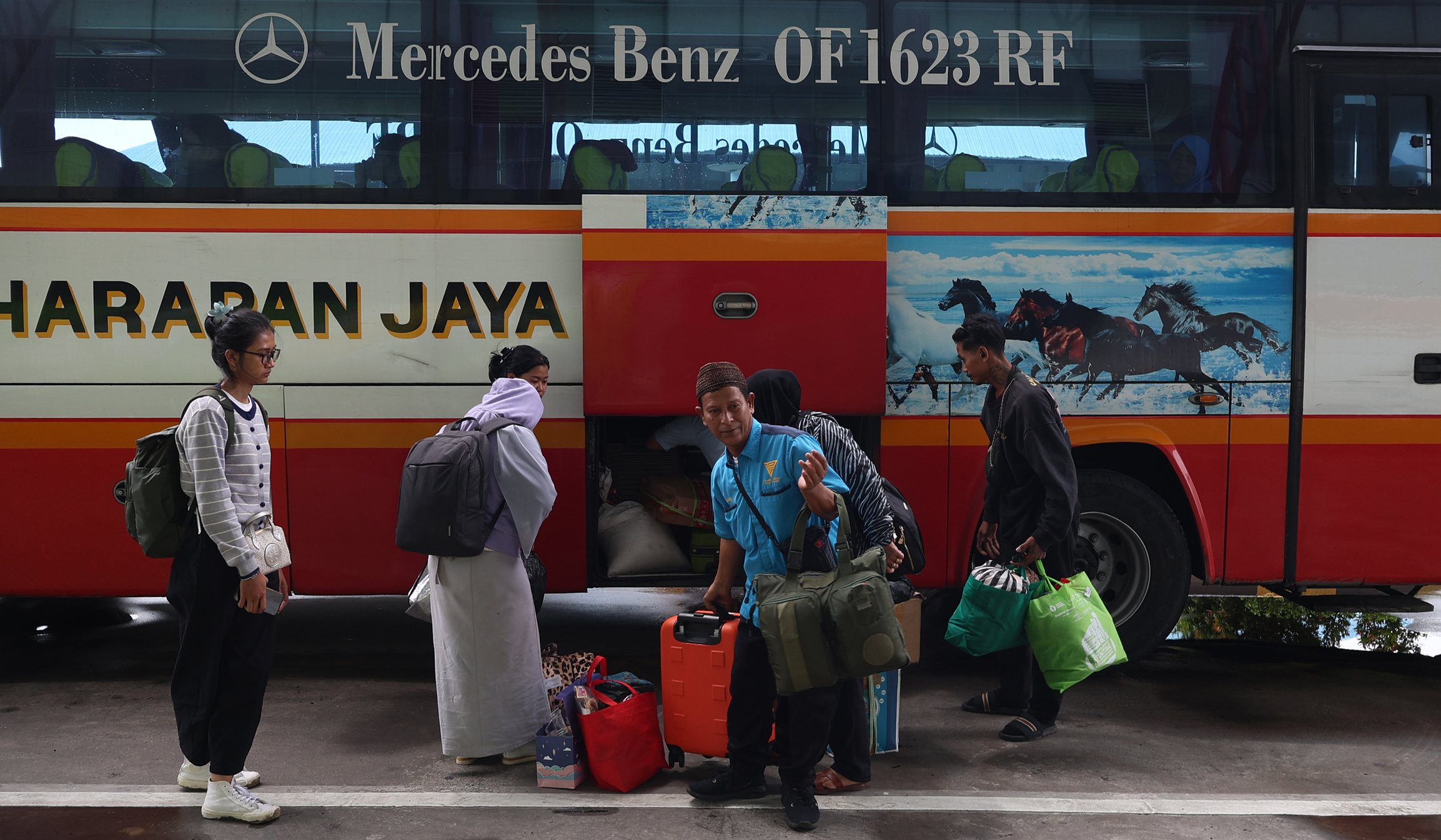 Arus balik Terminal Terpadu Pulo Gebang. (Agus Priatna/SinPo.id)