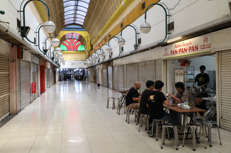 Terowongan BlokM sudah mulai ramai lagi diisi dengan tenant makanan kekinian dan akan direvitalisasi oleh MRT Jakarta (Ashar/SinPo.id)