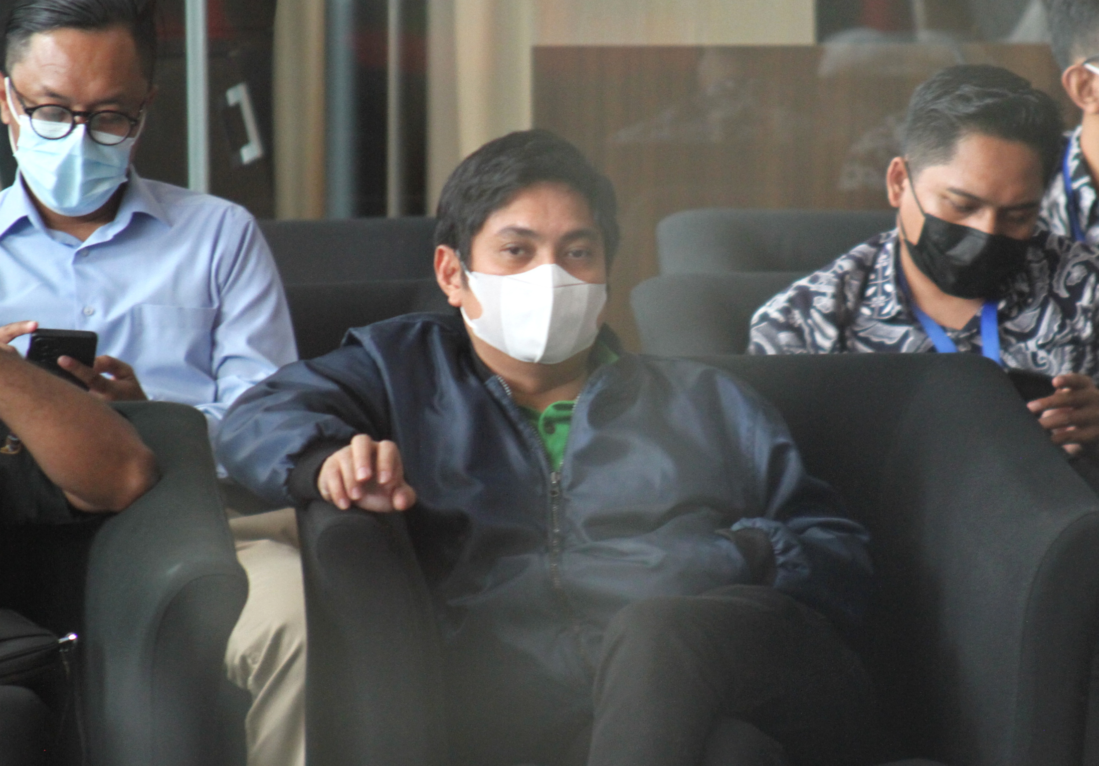 Tersangka Mardani H Maming tiba di KPK (Ashar/SinPo.id)