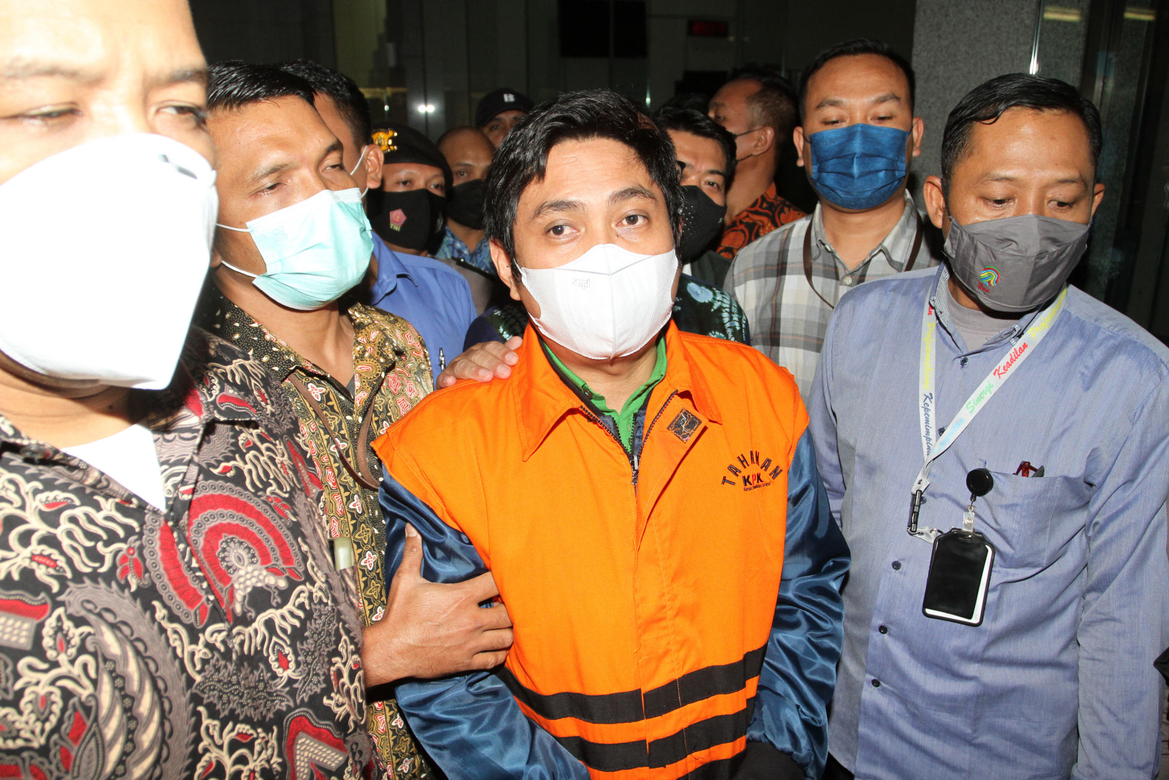 Tersangka Mardani H Maming resmi ditahan KPK (Ashar/SinPo.id)