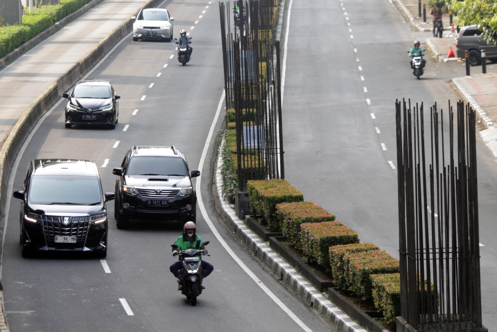 Pemprov DKI Jakarta akan membongkar tiang monorel sepanjang jalan Rasuna Said pada pekan depan (Ashar/SinPo.id)