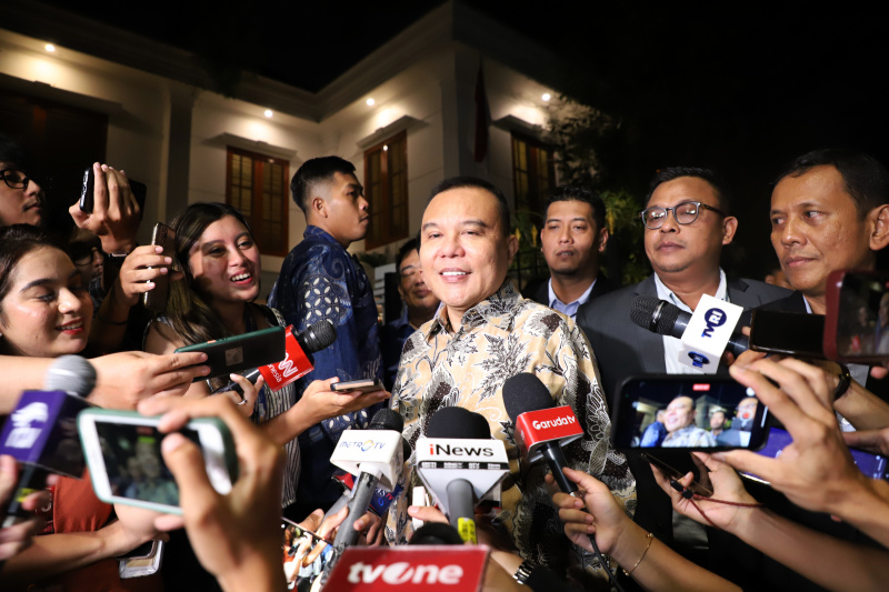 Tim hukum Prabowo-Gibran sambangi kediaman Presiden terpilih Prabowo Subianto di Kertanegara untuk melaporkan hasil sidang gugatan Pilpres 2024 di Mahkamah Konstitusi (Ashar/SinPo.id)