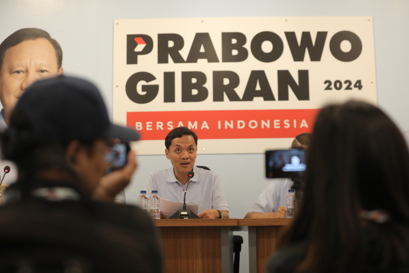 TKN Prabowo-Gibran menggelar konferensi pers terkait ada temuan beberapa skenario hitam untuk menjegal pasangan Prabowo-Gibran (Ashar/SinPo.id)