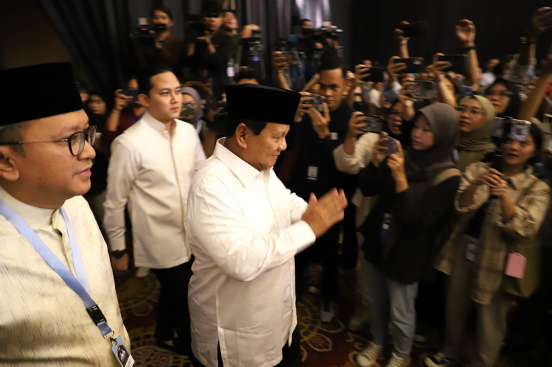 TKN Prabowo-Gibran gelar buka bersama dengan Presiden terpilih 2024-2029 Prabowo Subianto dan Gibran Rakabuming Raka para relawan serta para relawan (Ashar/SinPo.id)