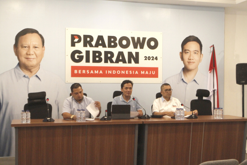 TKN Prabowo-Gibran menggelar konfrensi pers terkait ada indikasi kecurangan dan penggagalan Pemilu 2024 (Ashar/SinPo.id)