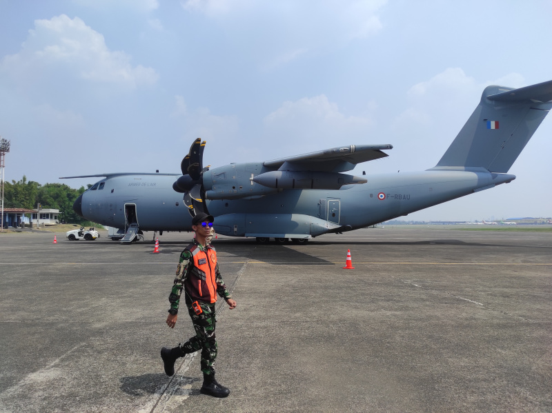 TNI-AU Prancis bawa pesawat Airbus A400M Atlas dan Pesawat Tempur Desault Rafale di Misi Pegase 2024 di Lanud Halim Perdanakusuma (Ashar/SinPo.id)