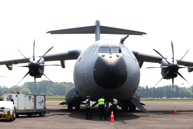 TNI-AU Prancis bawa pesawat Airbus A400M Atlas dan Pesawat Tempur Desault Rafale di Misi Pegase 2024 di Lanud Halim Perdanakusuma (Ashar/SinPo.id)