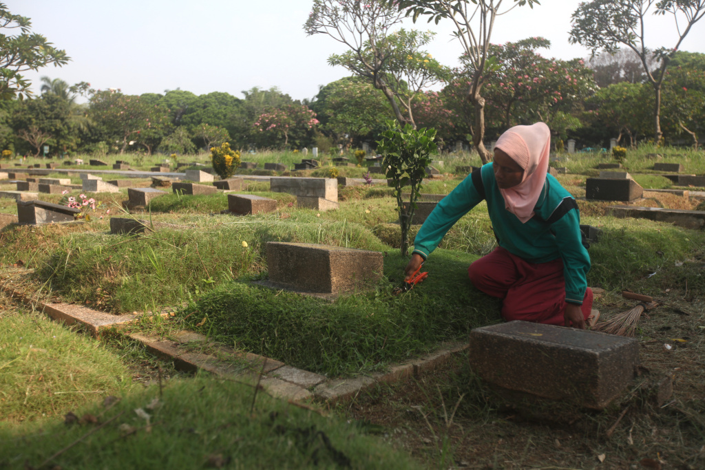 69 Tempat pemakaman umum (TPU) di Jakarta mengalami kepenuhan Pemprov DKI siapkan strategi (Ashar/SinPo.id)