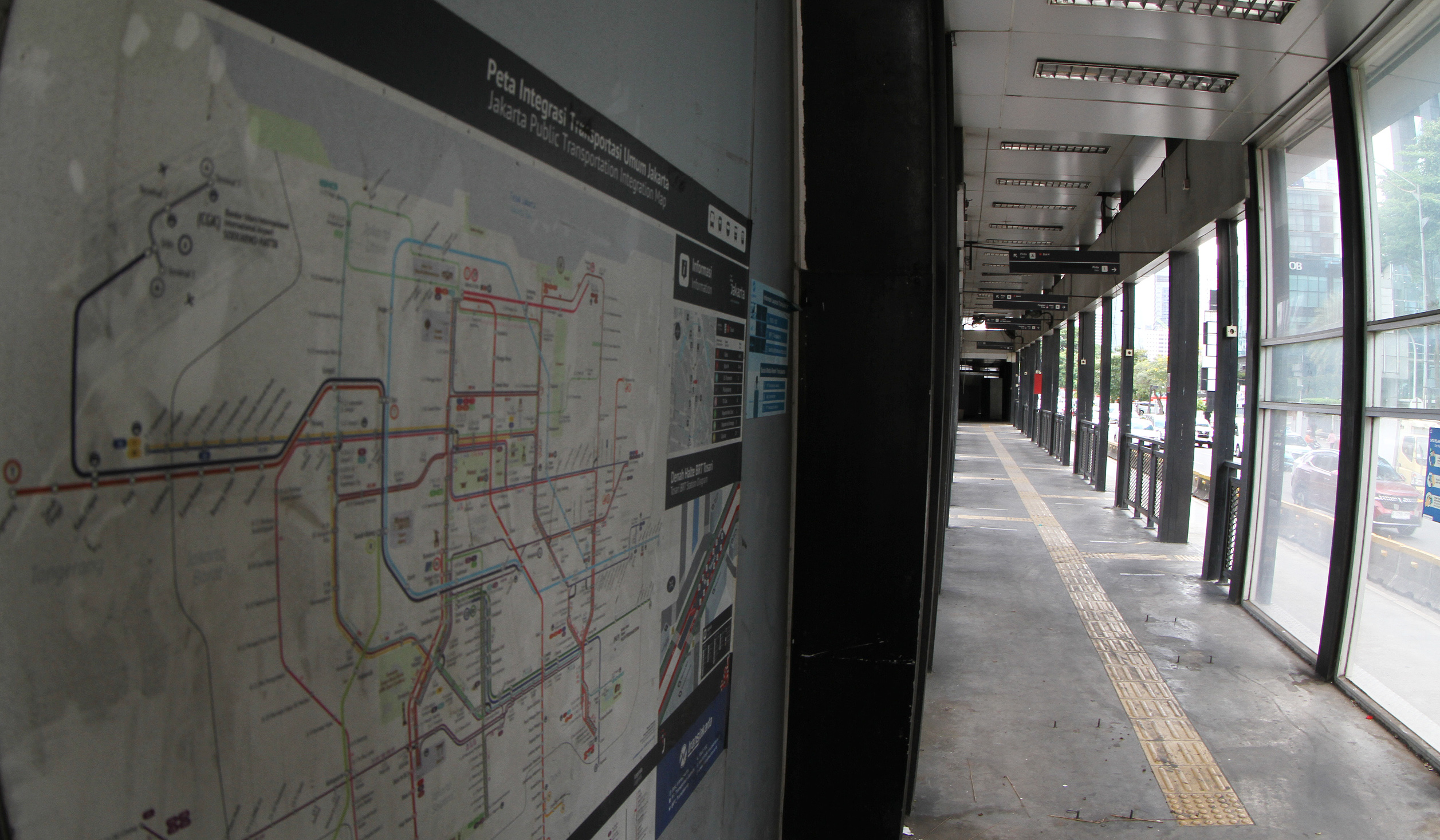 Kondisi Halte Tosari lama. (Agus Priatna/SinPo.id)