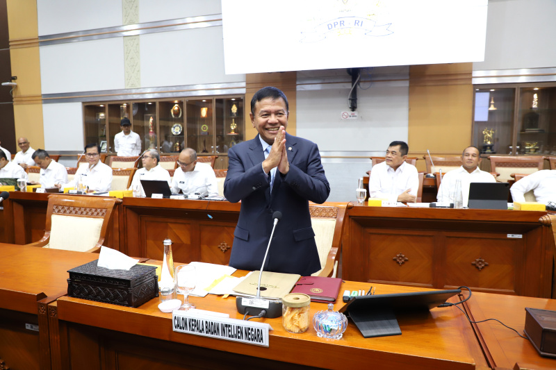 Wamenhan Muhammad Herindra menjalani test uji kelayakan dan kepatutan (Fit and Proper Test) Calon Kepala BIN di Komisi I DPR  (Ashar/SinPo.id)