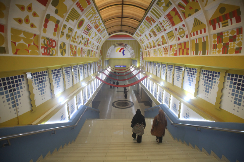 Wajah baru terowongan Blok M Hub yang menghubungkan Terminal dan Stasiun MRT Blok M (Ashar/SinPo.id)