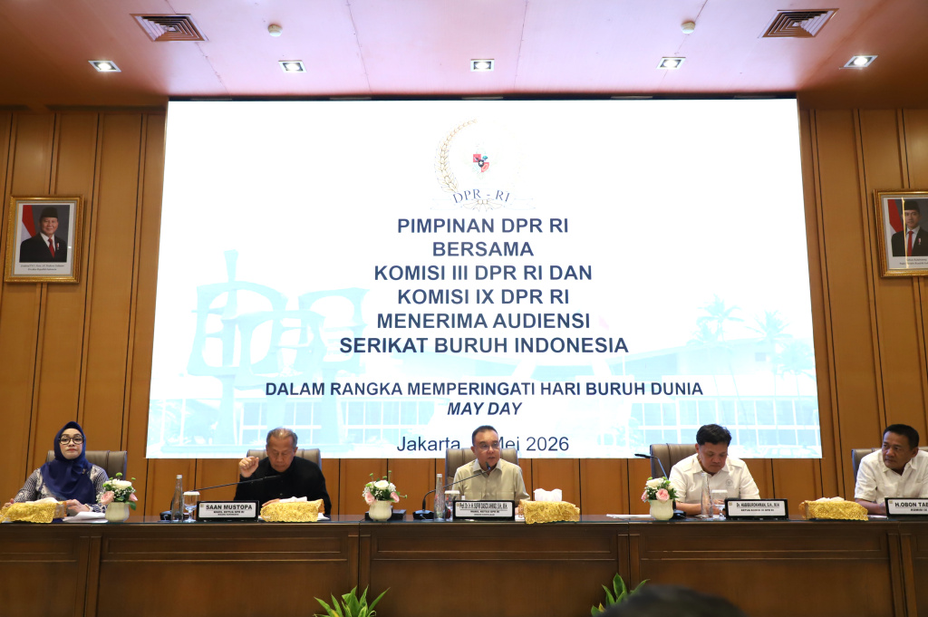 Wakil Ketua DPR Prof Sufmi Dasco Ahmad menerima audiensi perwakilan dari Aliansi Gerakan Buruh Bersama Rakyat (GEBRAK) dan KASBI (Ashar/SinPo.id)