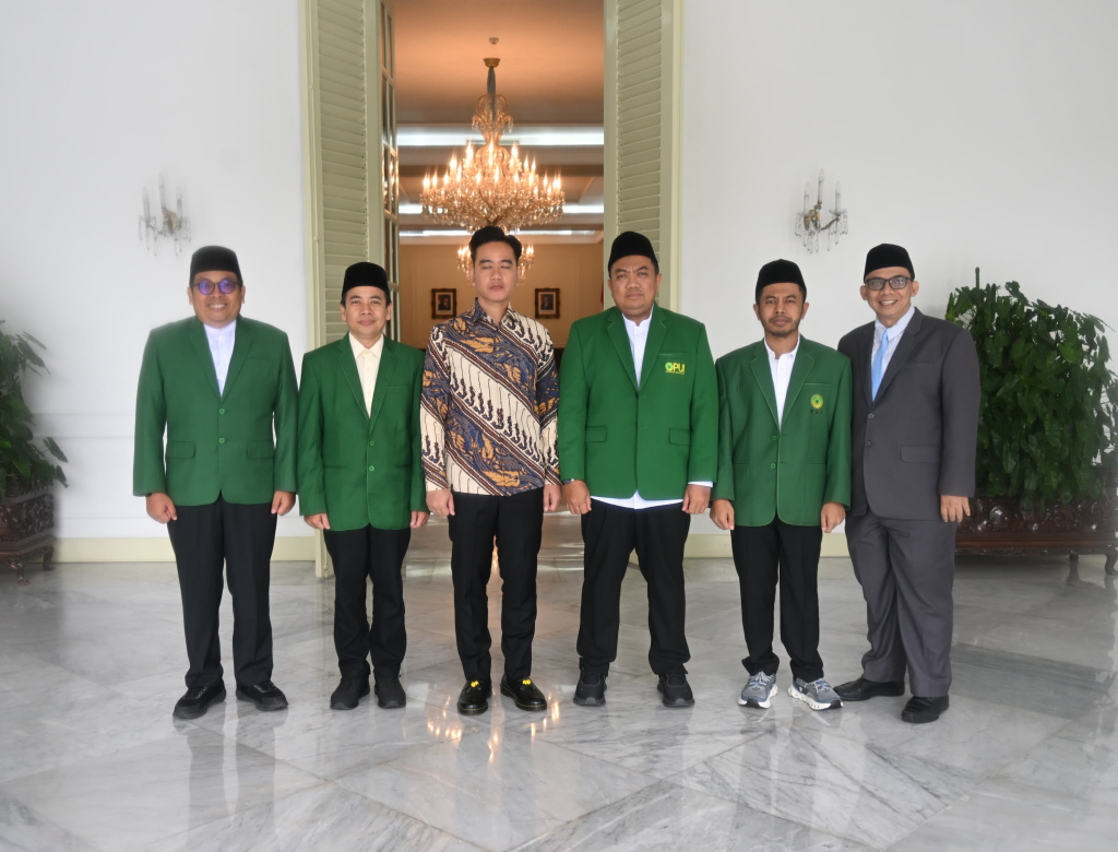 Wapres Gibran Rakabuming Raka ajak PUI untuk perkuat persatuan dan kawal pembangunan nasional (Ashar/Foto: BiroWapres/SinPo.id)