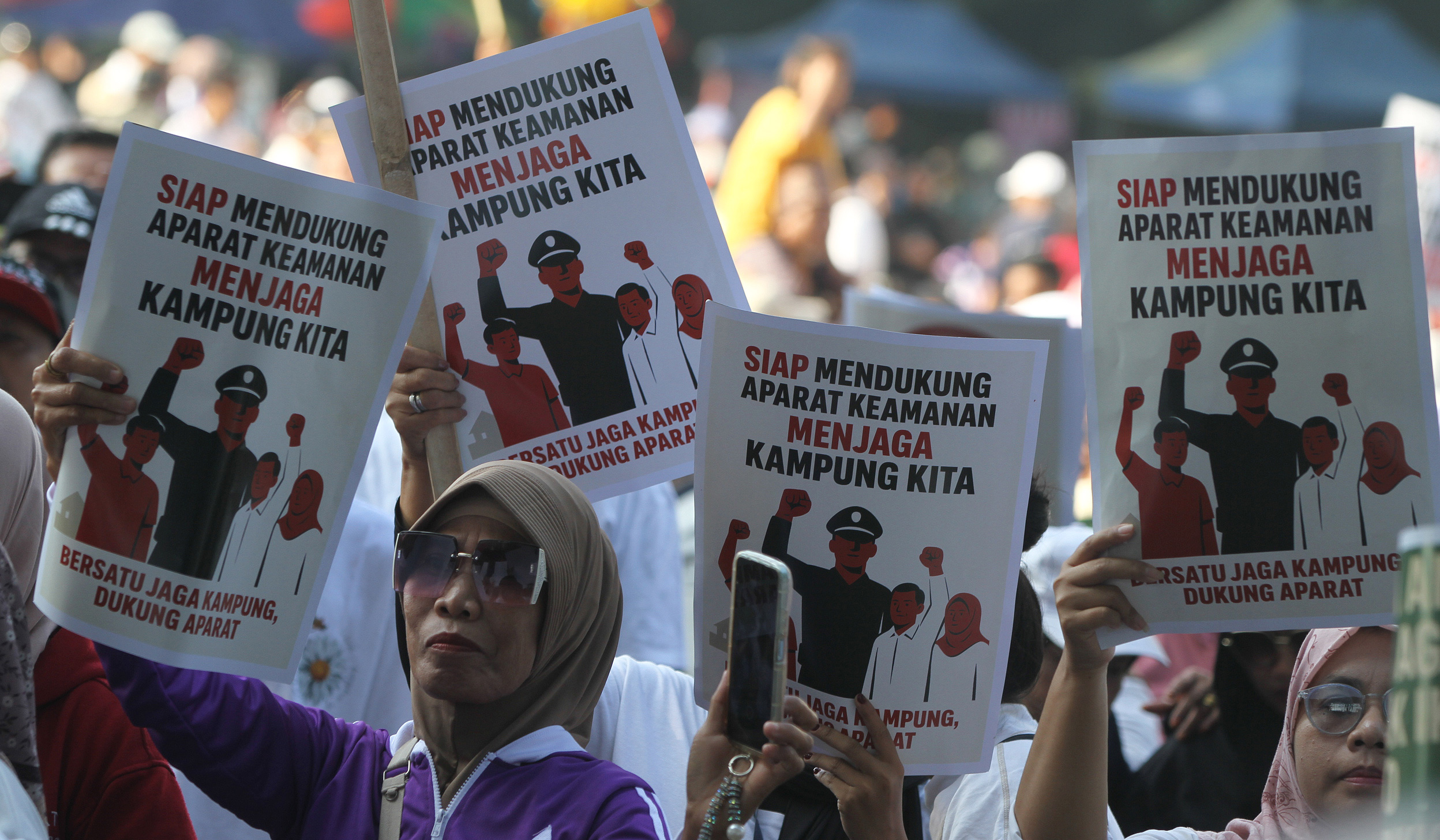 Deklarasi dukung pemerintah warga Jakarta Timur. (Agus Priatna/SinPo.id)