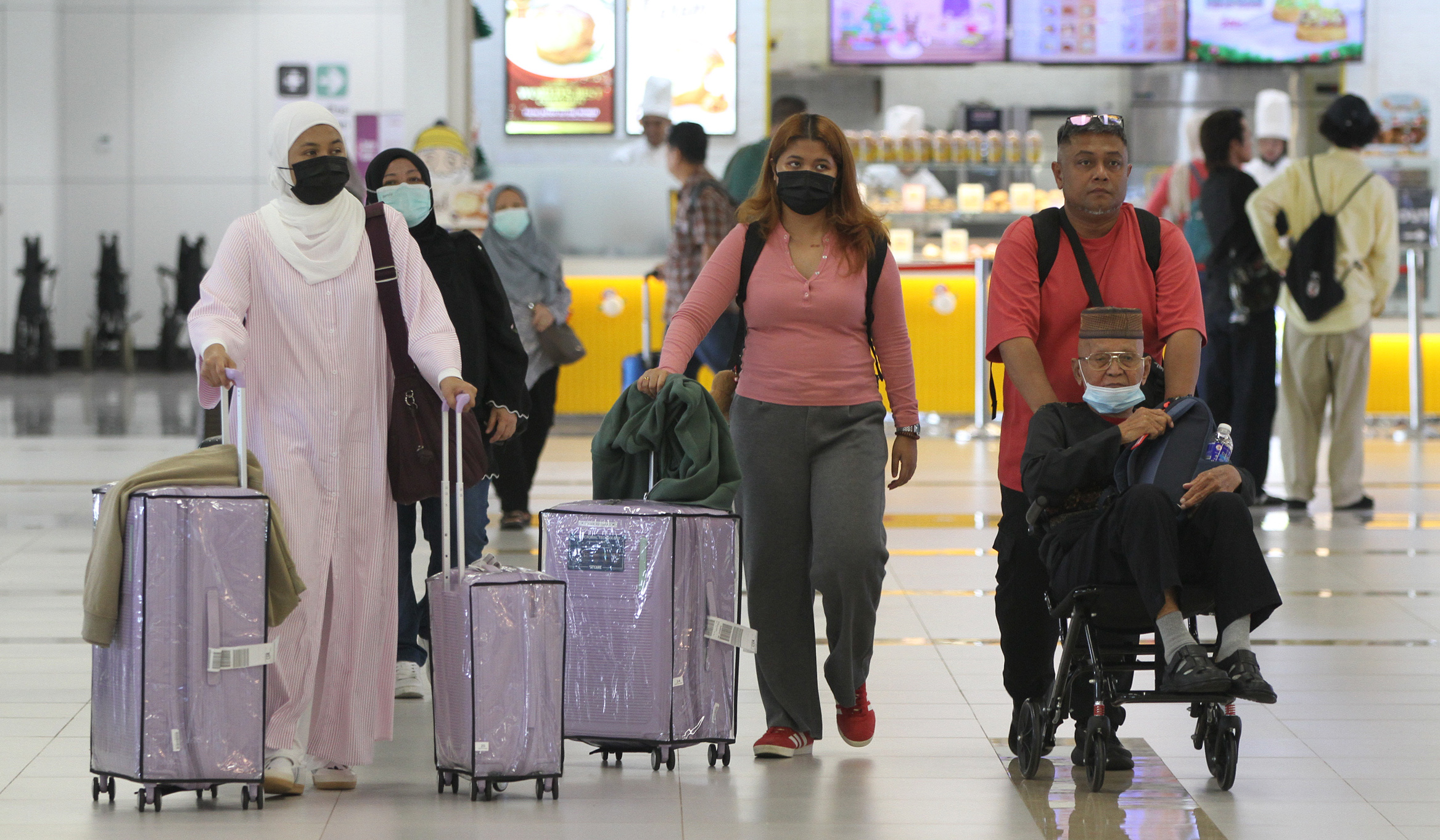 Suasana Stasiun Kereta Cepat Halim. (Agus Priatna/SinPo.id)