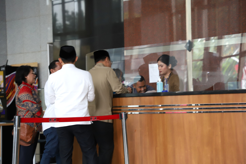 Eks Menteri Agama Yaqut Cholil Qoumas penuhi panggilan KPK terkait dugaan kasus Kouta Haji (Ashar/SinPo.id)