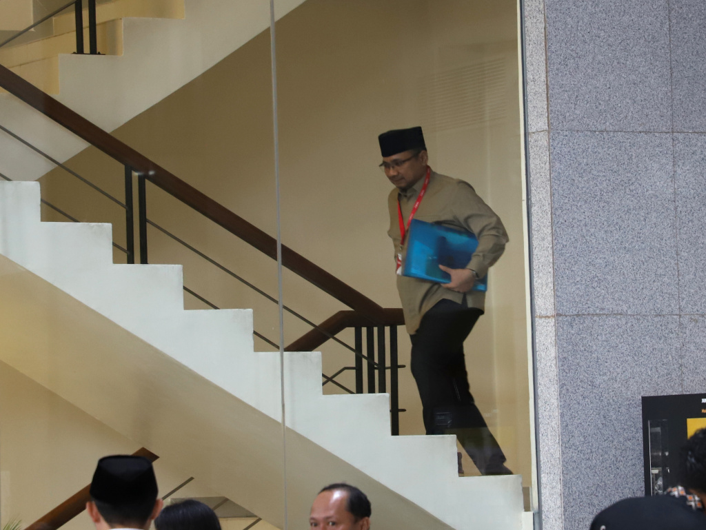 Eks Menteri Agama Yaqut Cholil Qoumas penuhi panggilan KPK terkait dugaan kasus Kouta Haji (Ashar/SinPo.id)