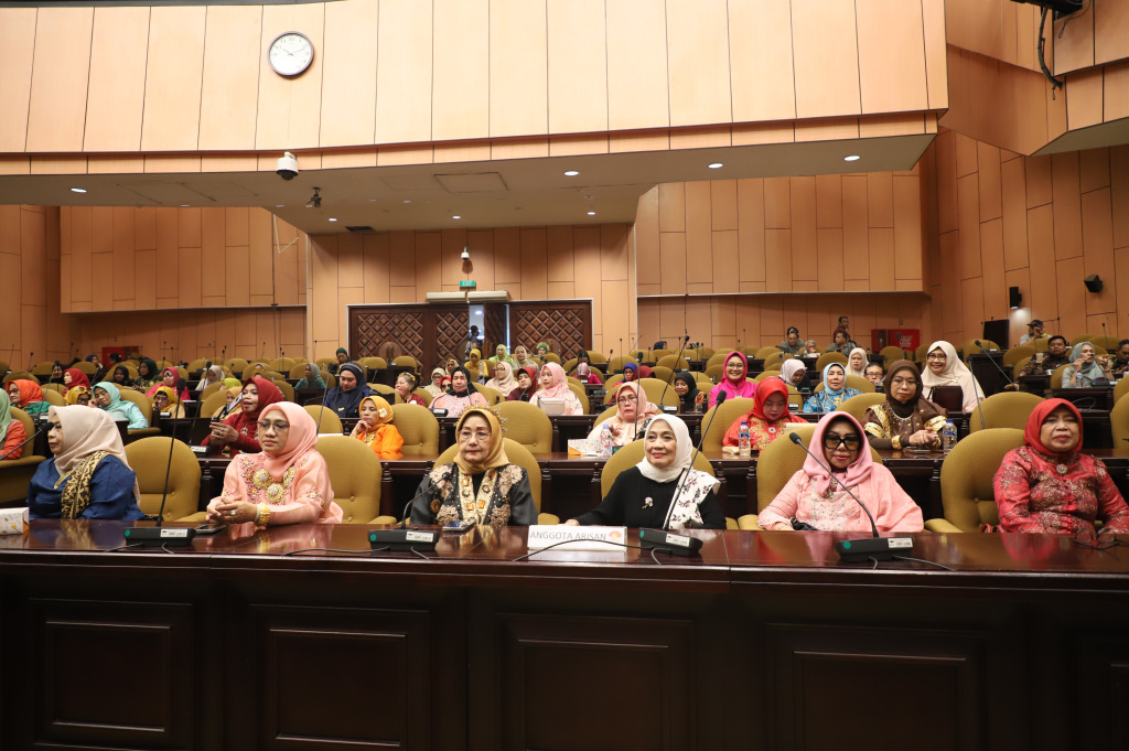 YK Rombsis menggelar pengukuhan pengurus periode 2025-2030 dan Rakernas (Ashar/SinPo.id)