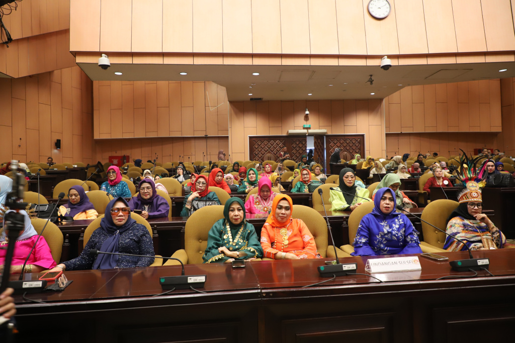 YK Rombsis menggelar pengukuhan pengurus periode 2025-2030 dan Rakernas (Ashar/SinPo.id)