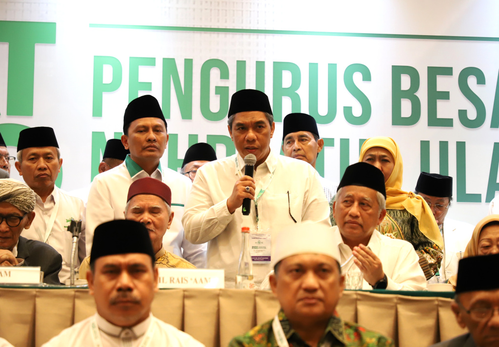 KH. Zulfa Mustofa resmi menjadi PJ Ketua Umum PBNU usai Rapat Pleno (Ashar/SinPo.id)