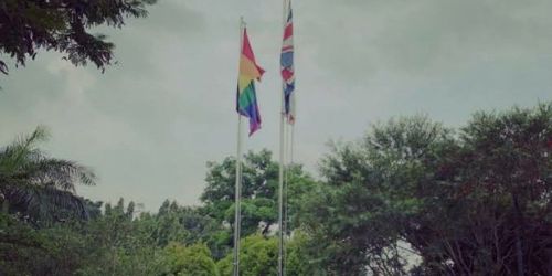 Bendera LGBT di Kedubes Inggris/Net