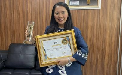 Anggota Komisi XI DPR RI Puteri Komarudin terima penghargaan KWP Award 2023. Istimewa.